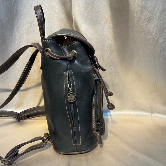 Weathergear Tradition smaller Brn/blk leather backpack.     20-H9Ea main image 4